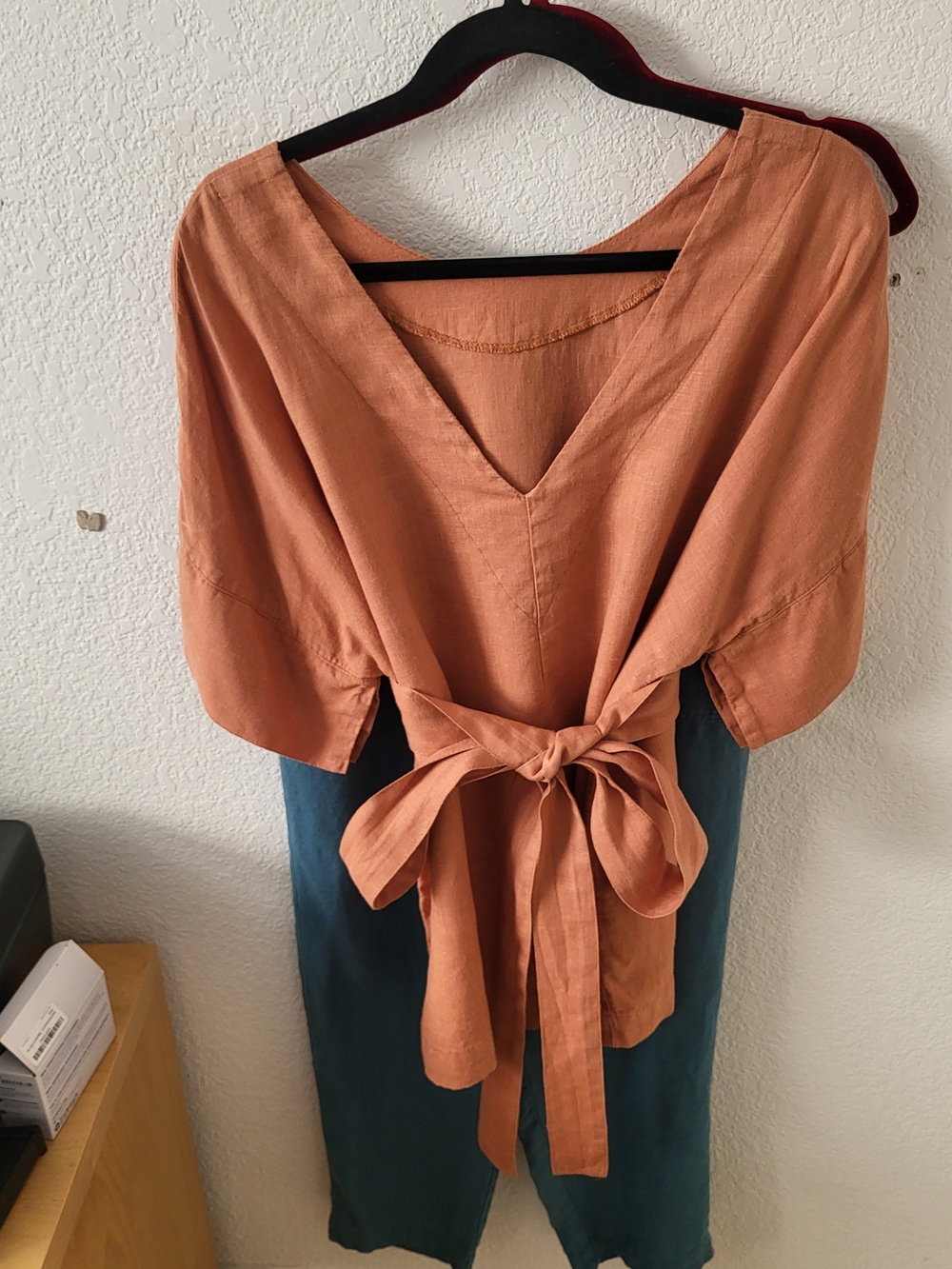 LenokLINEN Women's Relaxed Linen Top - in Clay